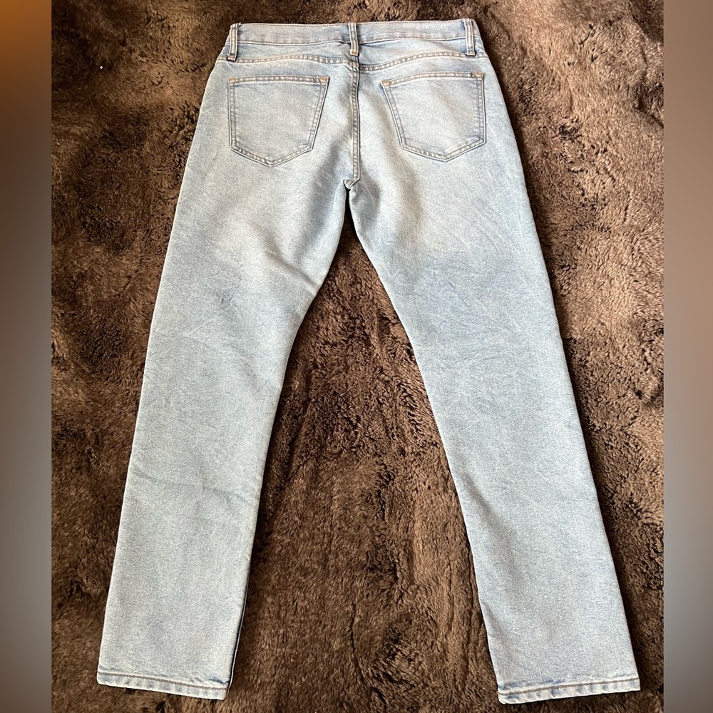Old Navy Straight Leg Light Jeans Size 34x32 - Picture 2 of 7